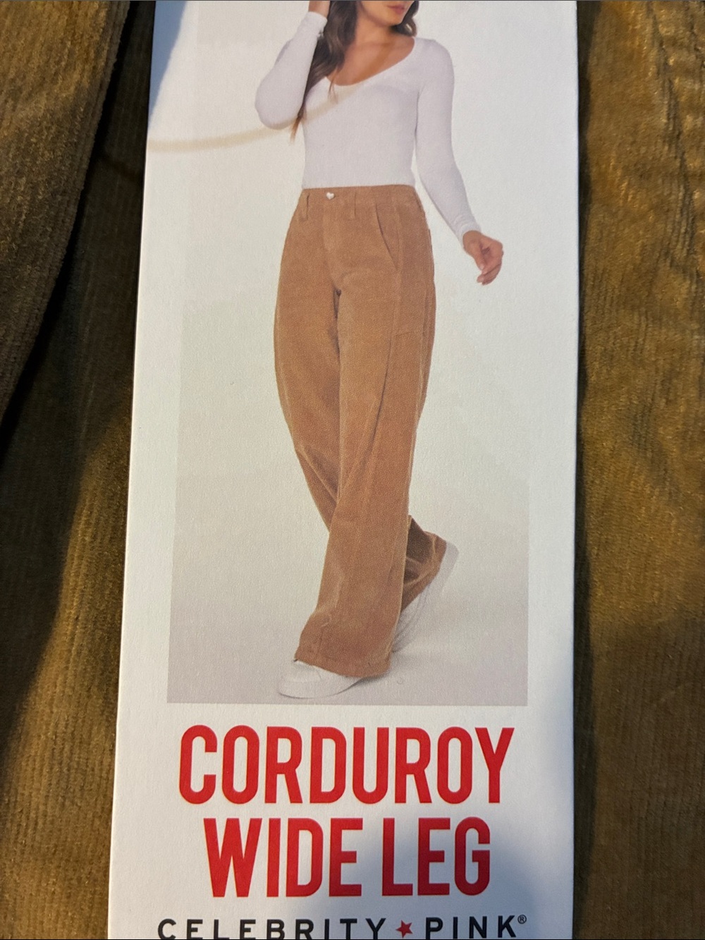 7️⃣ Celebrity Pink Corduroy Wide-Leg Pants - Camel